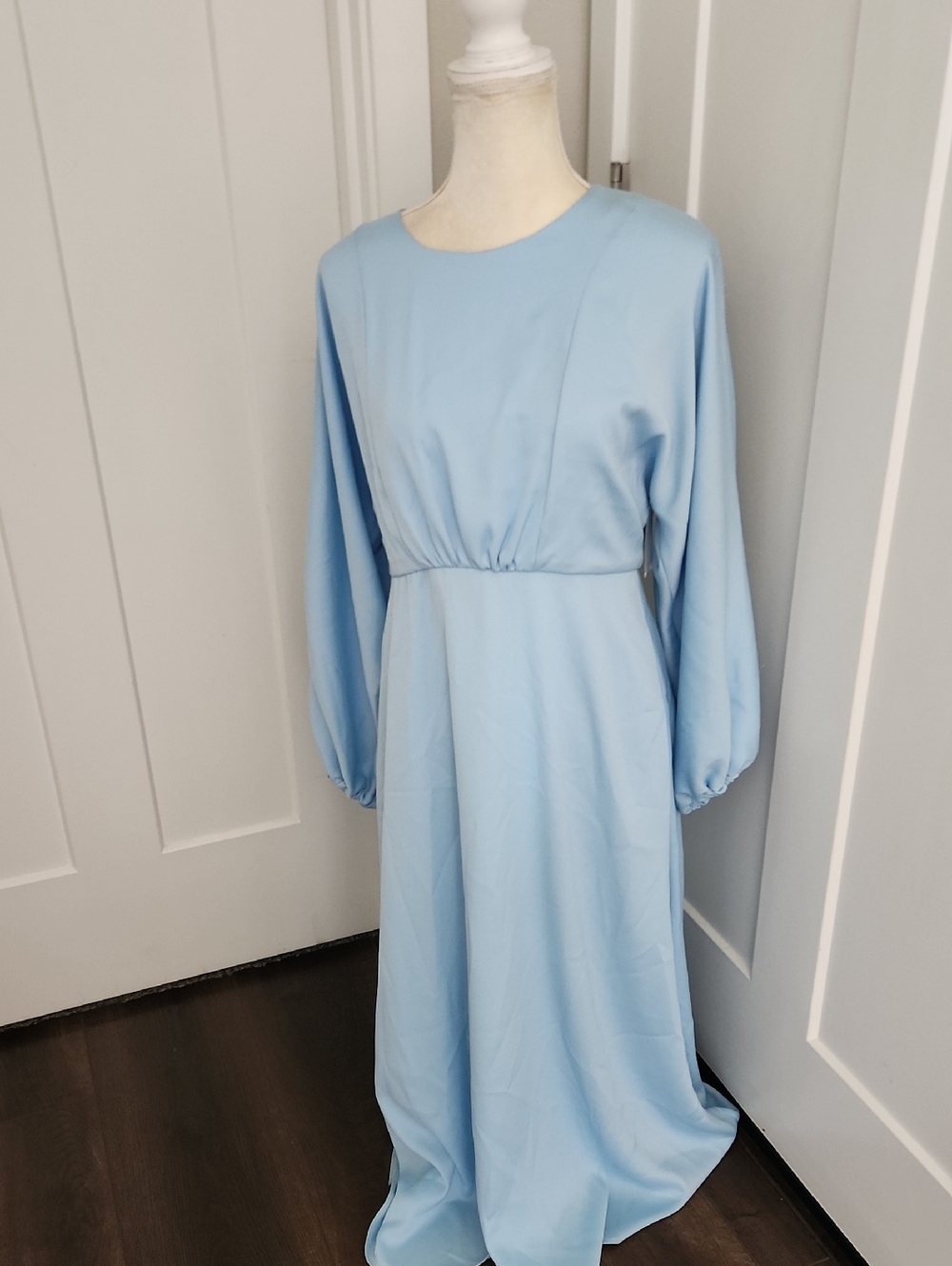 ALEXIA ADMOR Light Sky Blue Long Sleeve Maxi Dress with Gathered Waist